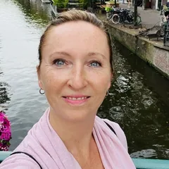 Sarah B.